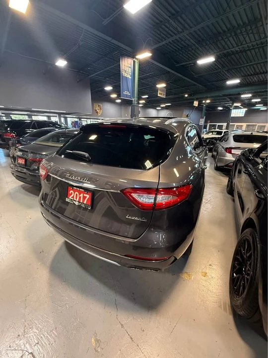 2017 Maserati Levante - Image 4 of 10