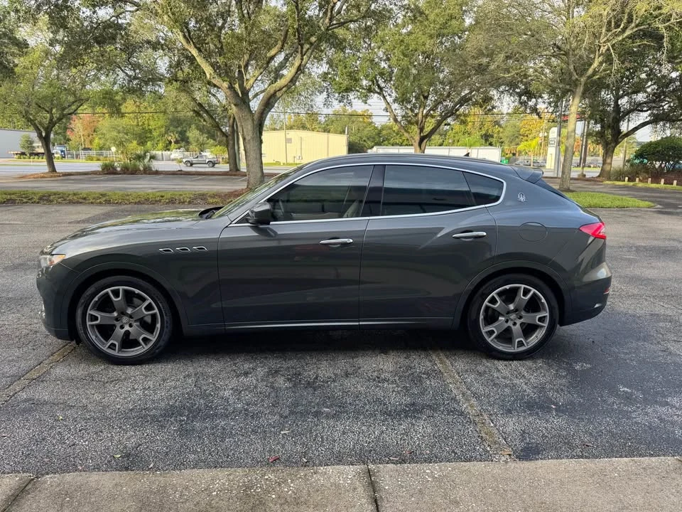2017 Maserati Levante - Image 4 of 20