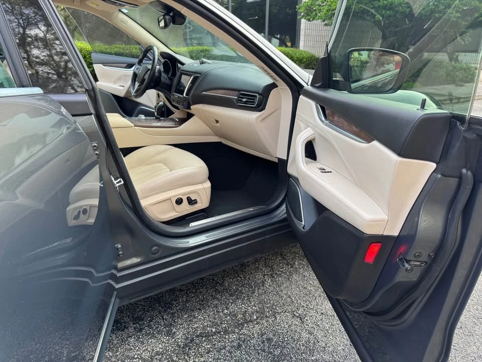 2017 Maserati Levante - Image 12 of 20