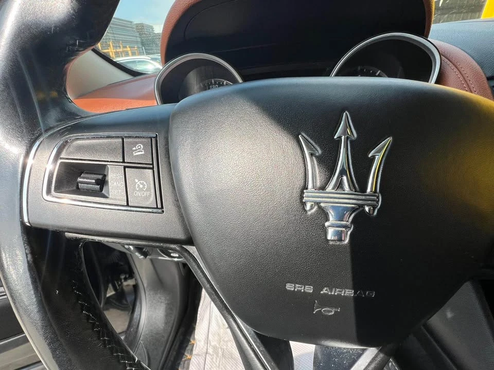 2017 Maserati Levante - Image 7 of 20