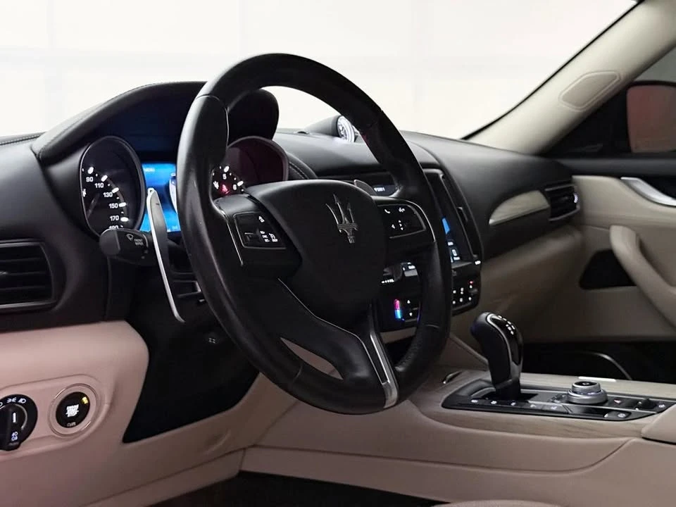 2017 Maserati Levante - Image 16 of 20