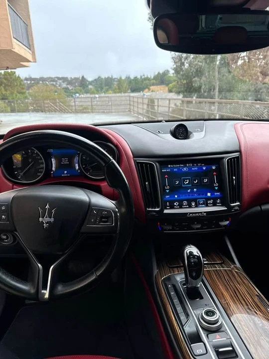 2017 Maserati Levante - Image 15 of 20