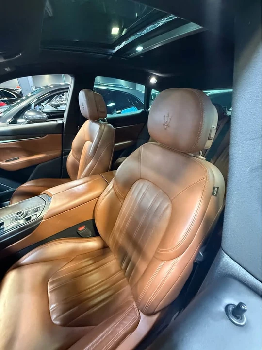 2017 Maserati Levante - Image 8 of 10