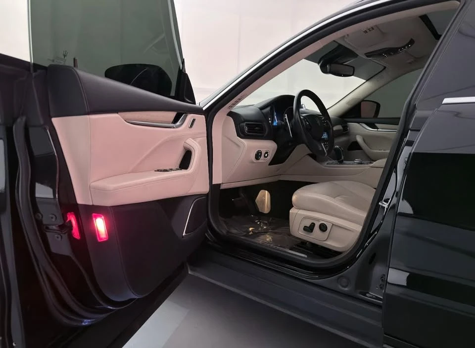 2017 Maserati Levante - Image 13 of 20