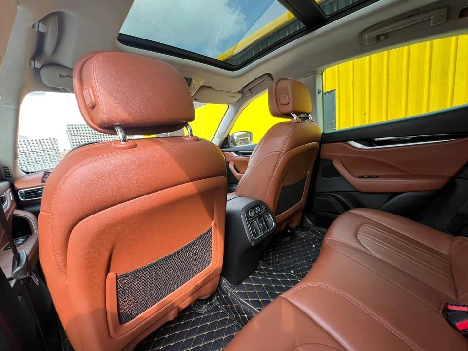 2017 Maserati Levante - Image 15 of 20