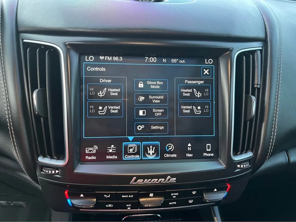 2017 Maserati Levante - Image 13 of 18
