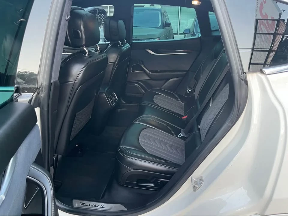 2017 Maserati Levante - Image 11 of 18