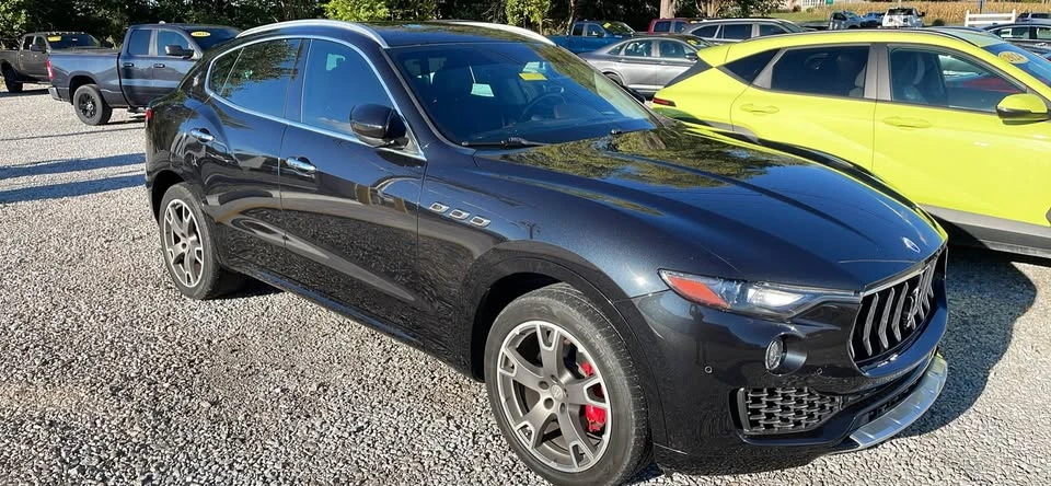 2017 Maserati Levante - Image 2 of 5