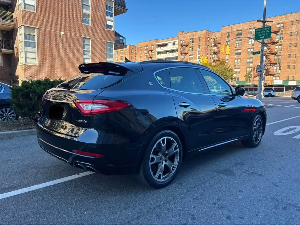 2017 Maserati Levante - Image 4 of 19