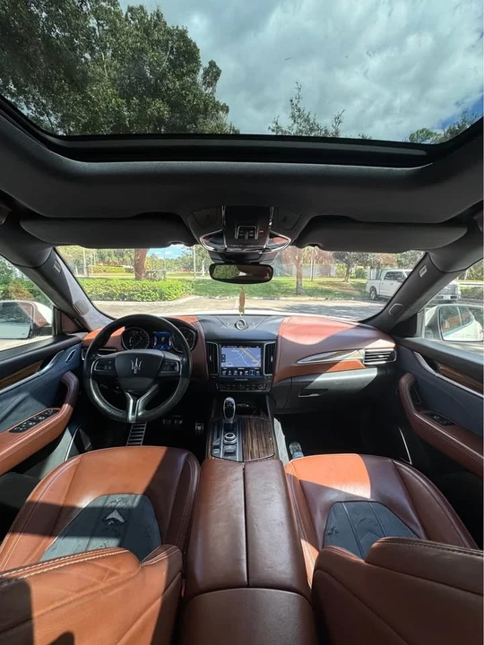 2017 Maserati Levante - Image 9 of 12