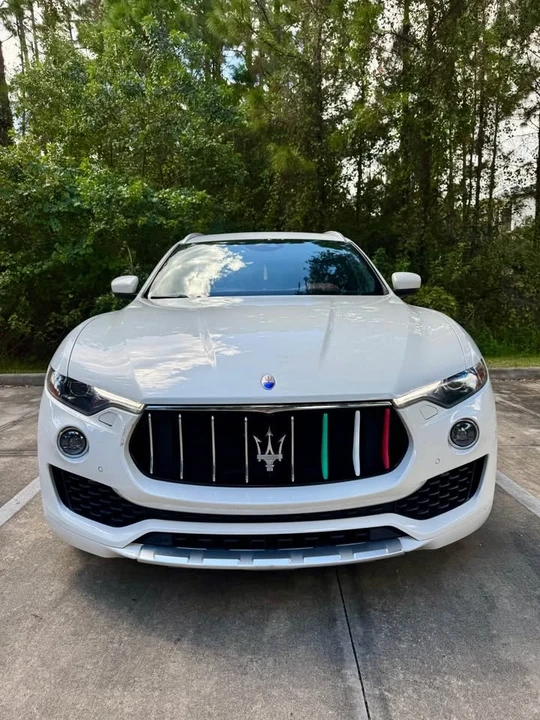 2017 Maserati Levante - Image 2 of 12