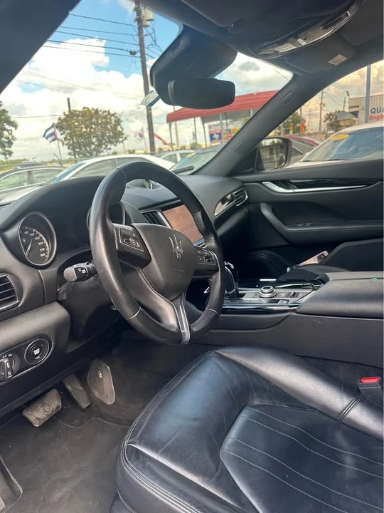 2017 Maserati Levante - Image 11 of 11