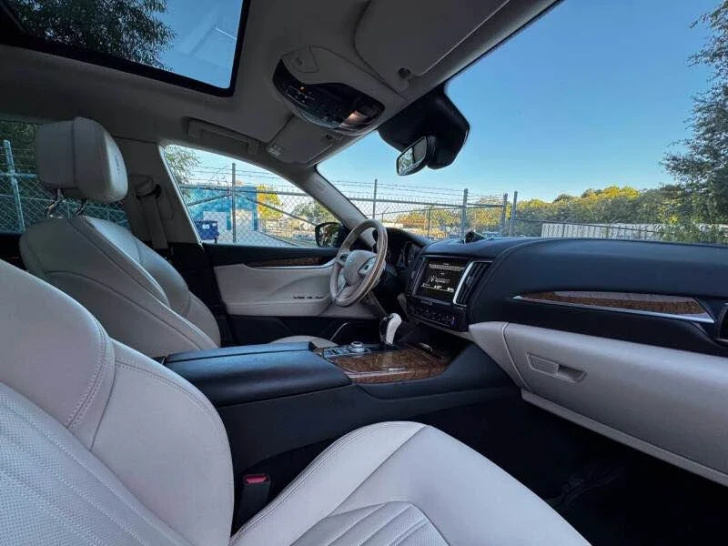 2017 Maserati Levante - Image 11 of 16