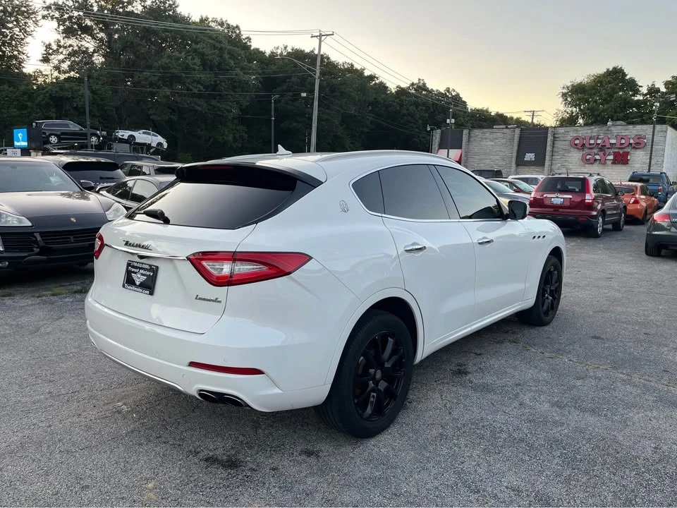 2017 Maserati Levante - Image 6 of 18