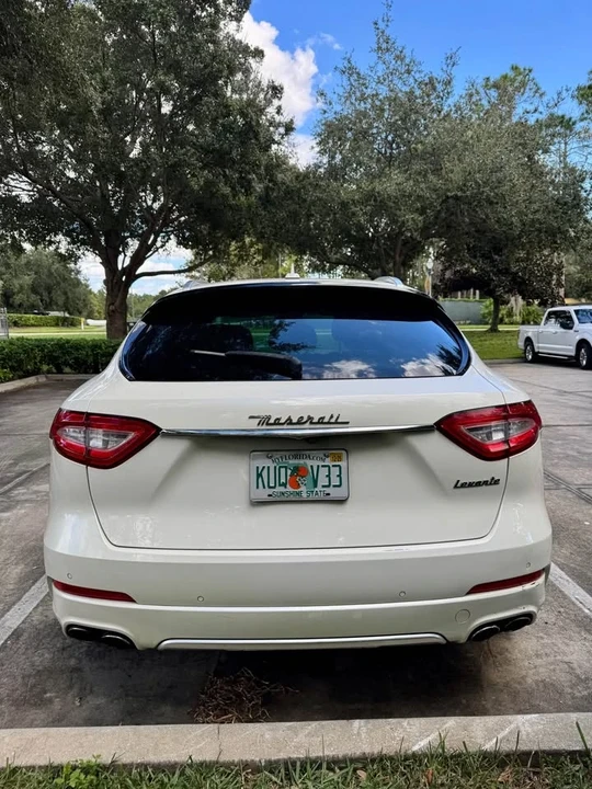 2017 Maserati Levante - Image 5 of 12