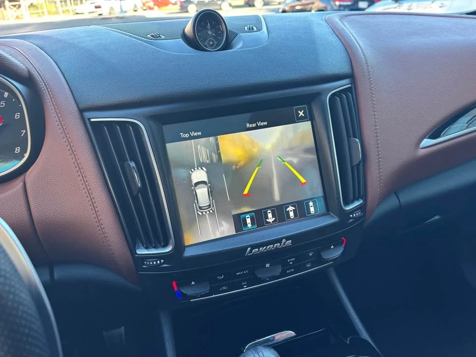 2017 Maserati Levante - Image 16 of 19