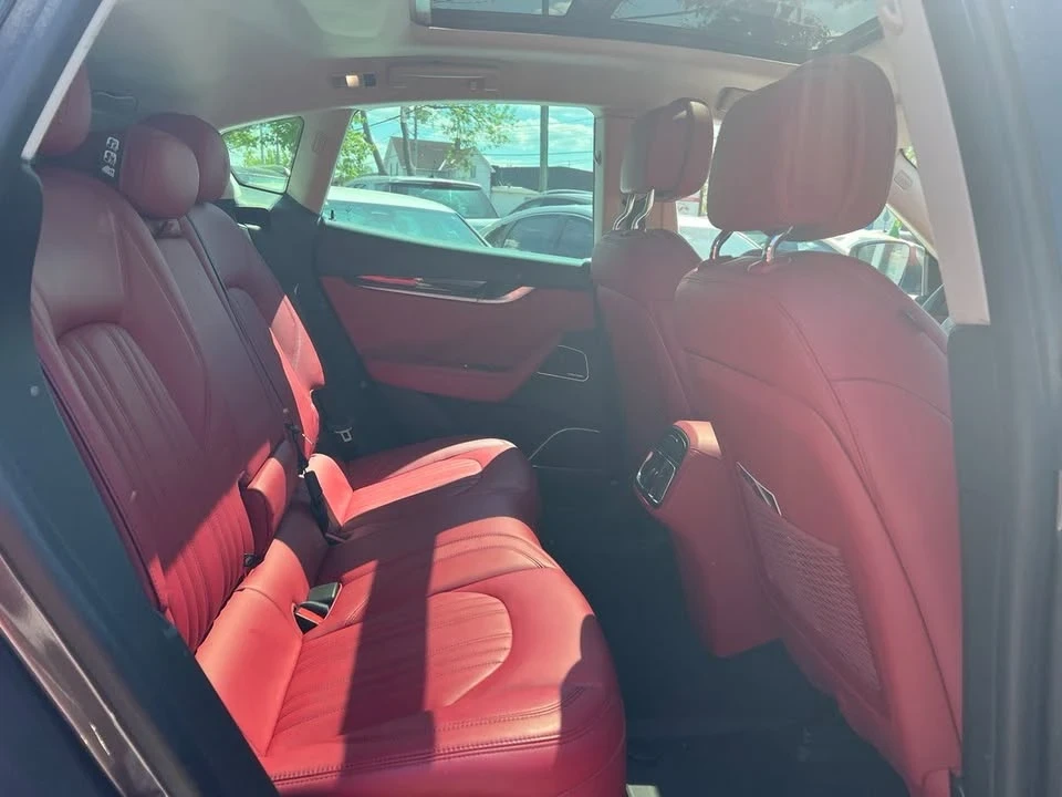 2017 Maserati Levante - Image 6 of 12
