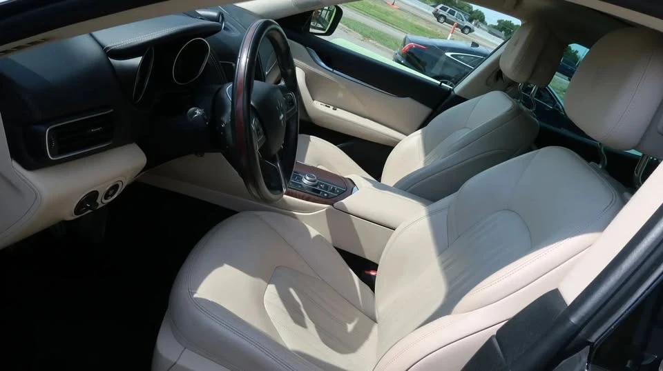 2017 Maserati Levante - Image 15 of 20