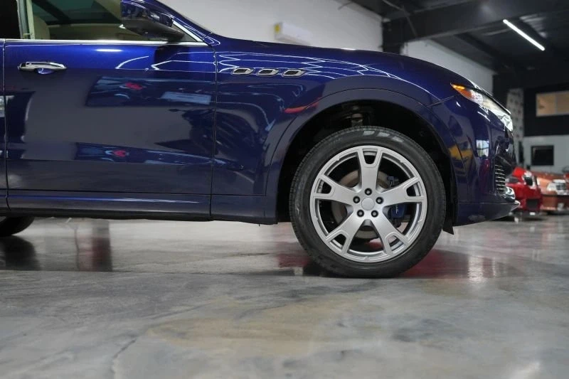 2017 Maserati Levante - Image 11 of 20