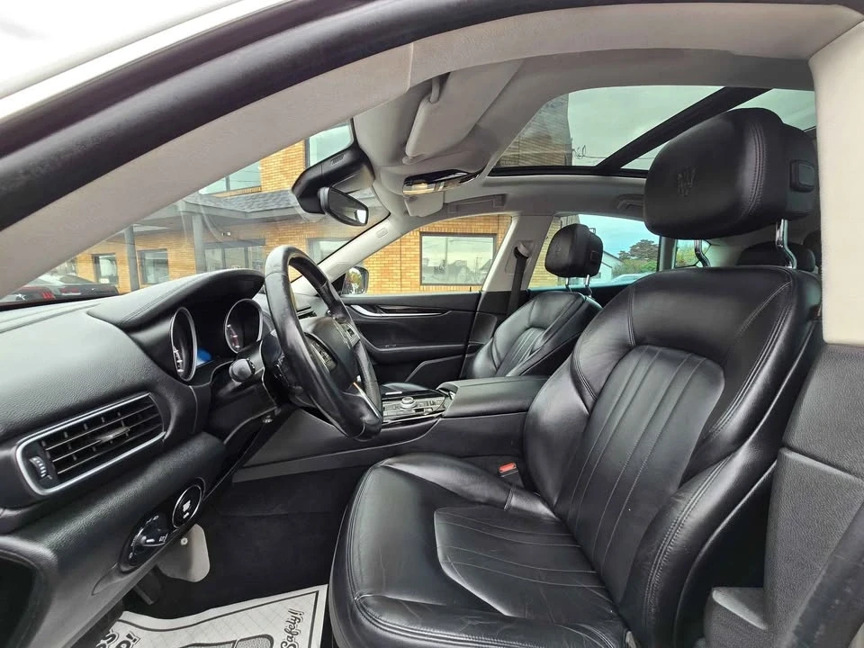 2017 Maserati Levante - Image 12 of 15