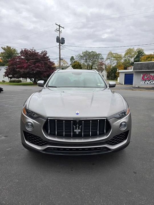 2017 Maserati Levante - Image 8 of 15