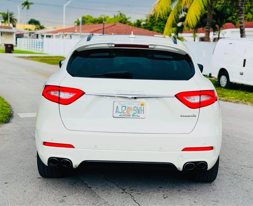 2017 Maserati Levante - Image 13 of 19
