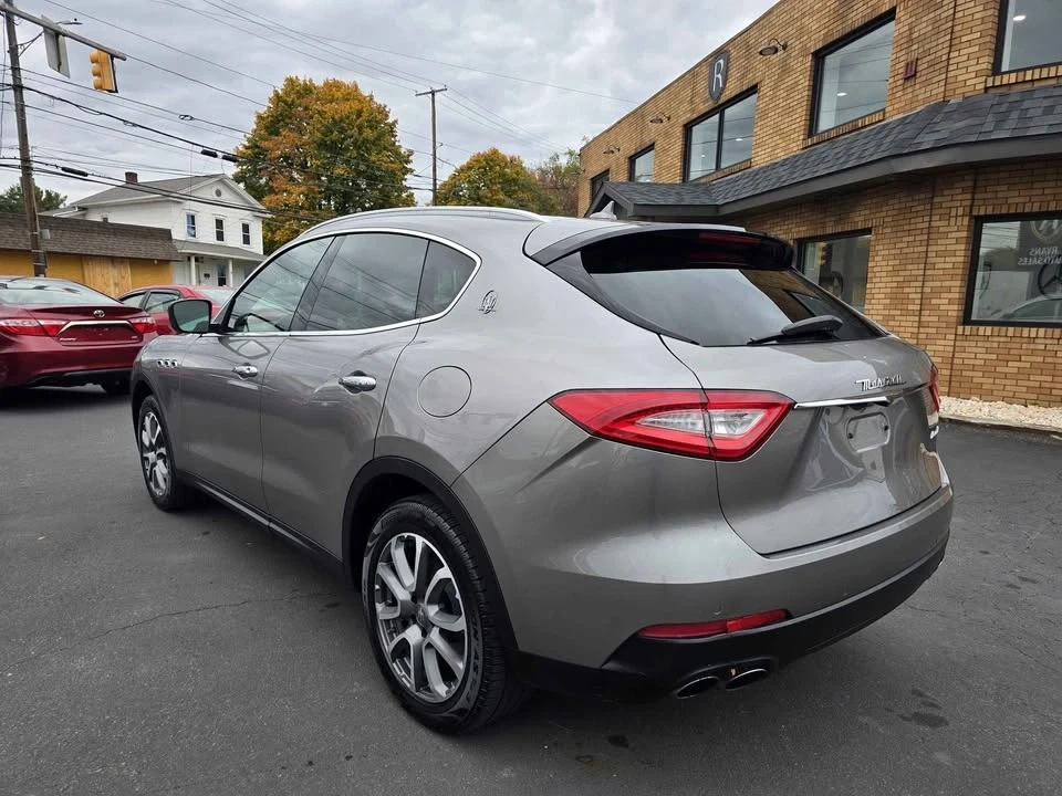 2017 Maserati Levante - Image 3 of 15