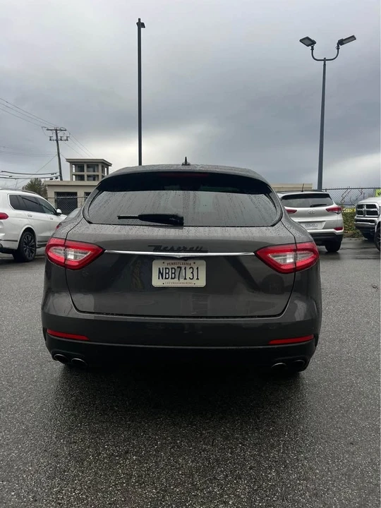 2017 Maserati Levante - Image 2 of 14