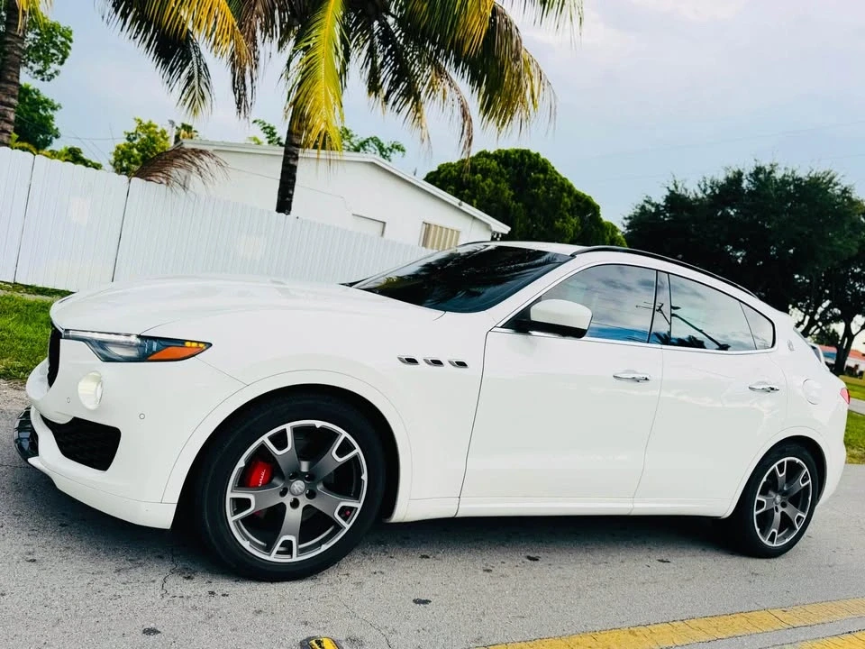 2017 Maserati Levante - Image 5 of 19