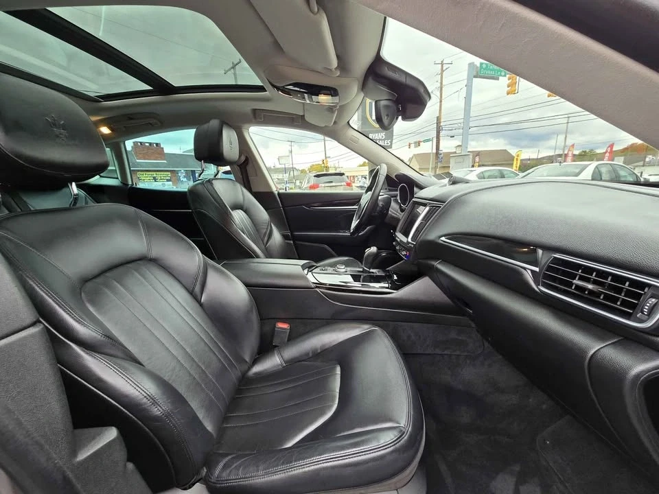 2017 Maserati Levante - Image 11 of 15