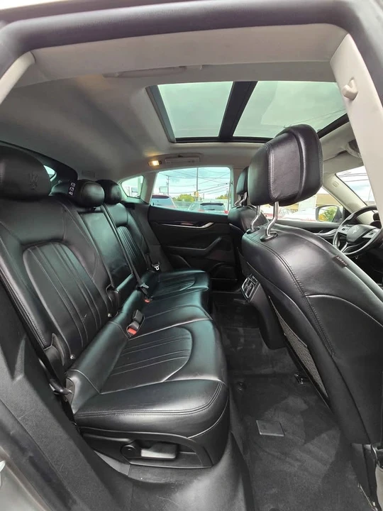 2017 Maserati Levante - Image 10 of 15