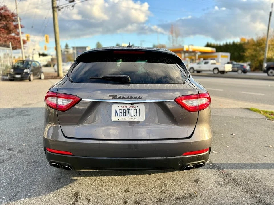 2017 Maserati Levante - Image 4 of 18