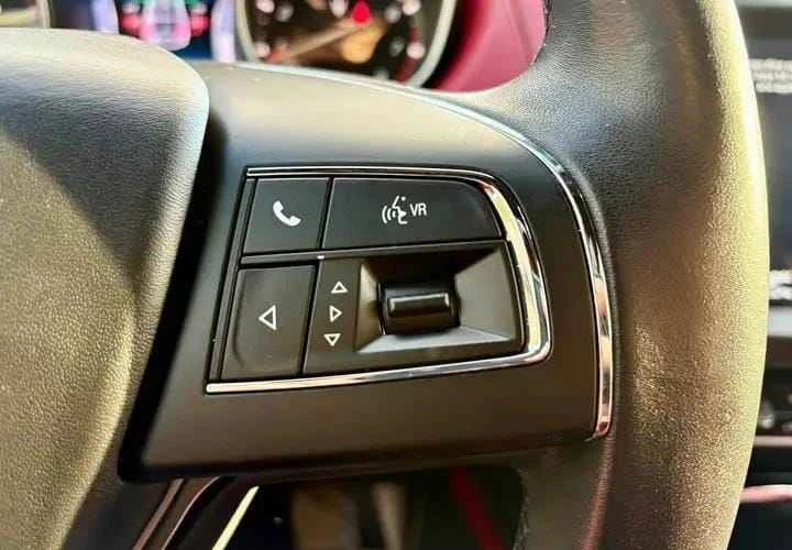 2017 Maserati Levante - Image 9 of 14