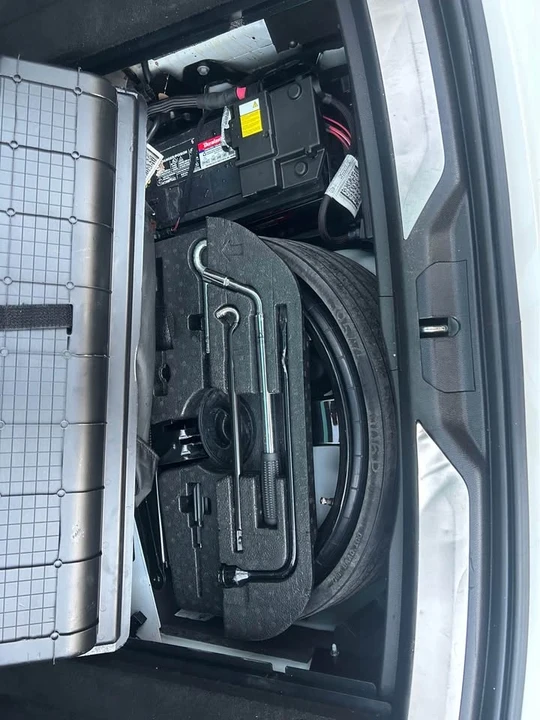 2017 Maserati Levante - Image 3 of 20