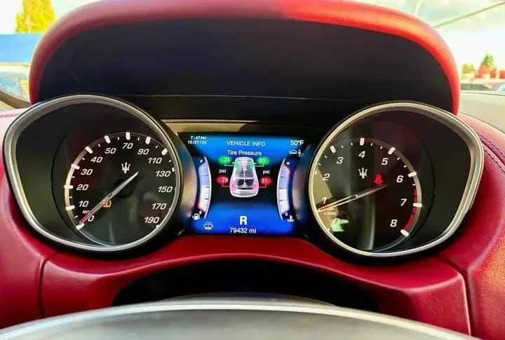 2017 Maserati Levante - Image 8 of 14