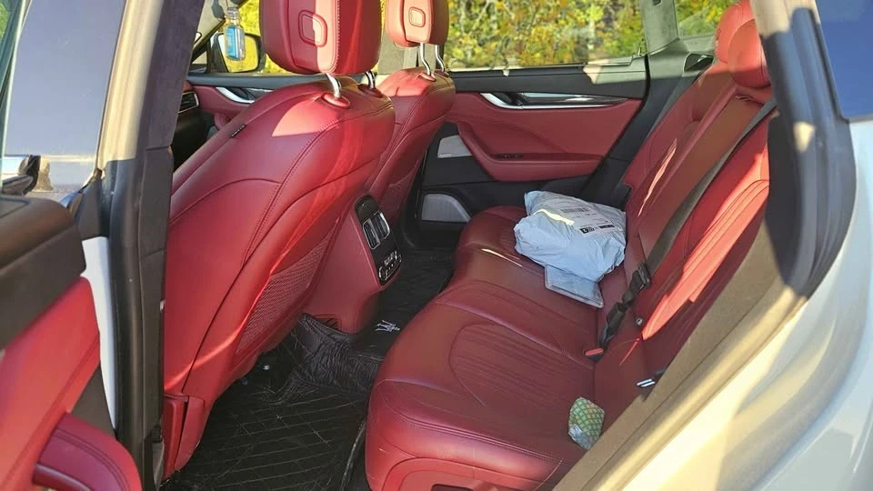 2017 Maserati Levante - Image 10 of 10