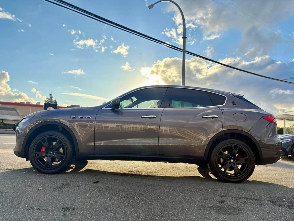 2017 Maserati Levante - Image 6 of 18