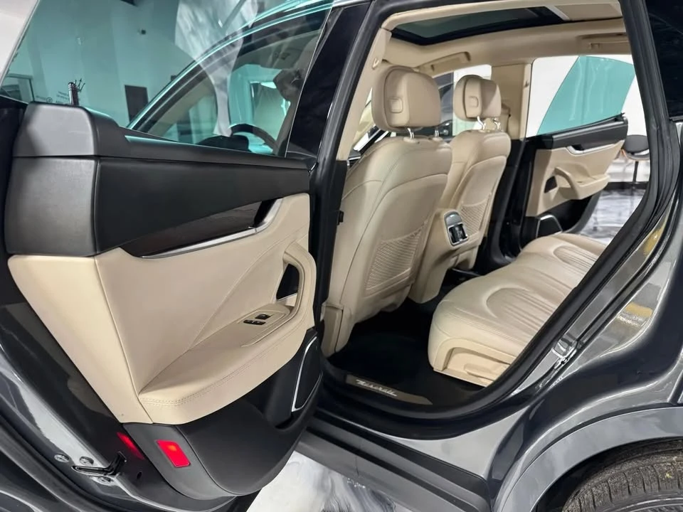 2017 Maserati Levante - Image 10 of 20