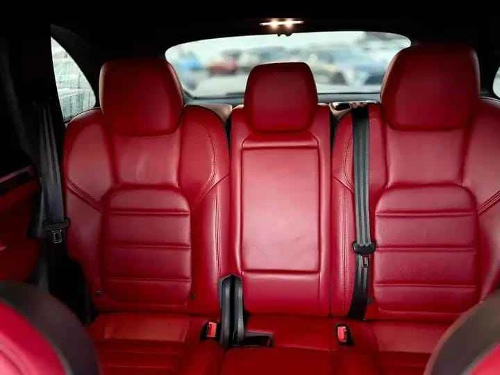 2017 Maserati Levante - Image 12 of 14