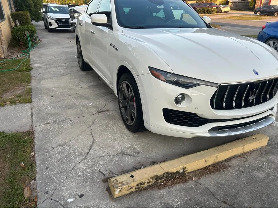 2017 Maserati Levante - Image 19 of 20