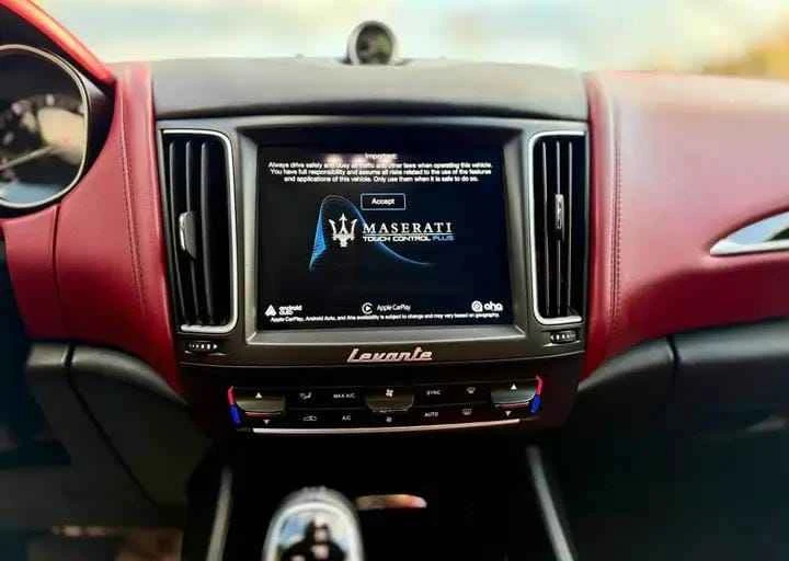 2017 Maserati Levante - Image 11 of 14