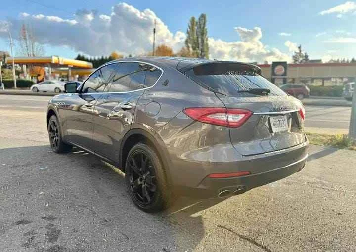 2017 Maserati Levante - Image 4 of 14