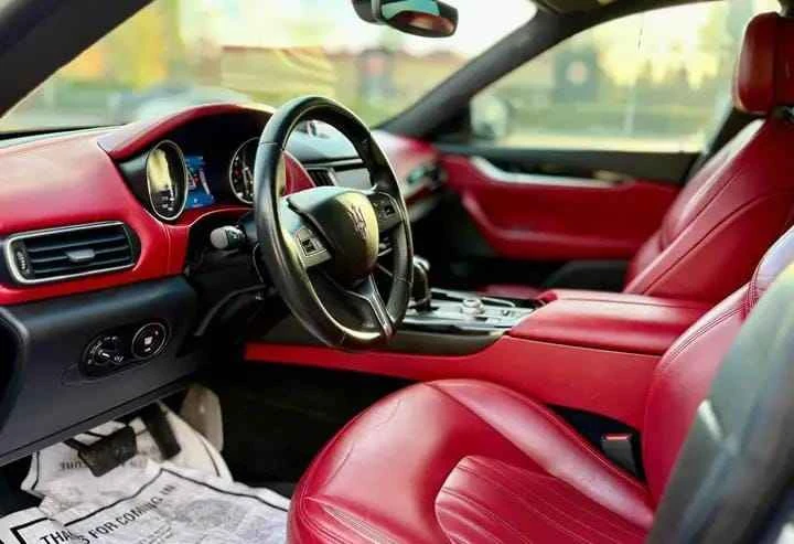 2017 Maserati Levante - Image 5 of 14