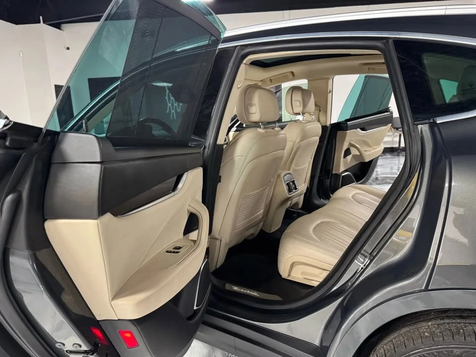 2017 Maserati Levante - Image 12 of 20