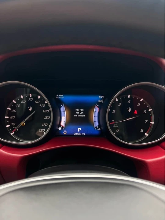 2017 Maserati Levante - Image 6 of 14