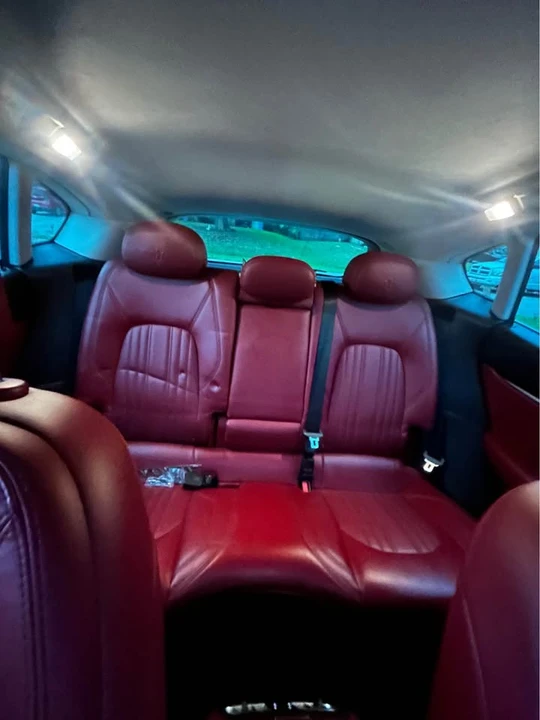 2017 Maserati Levante - Image 7 of 8