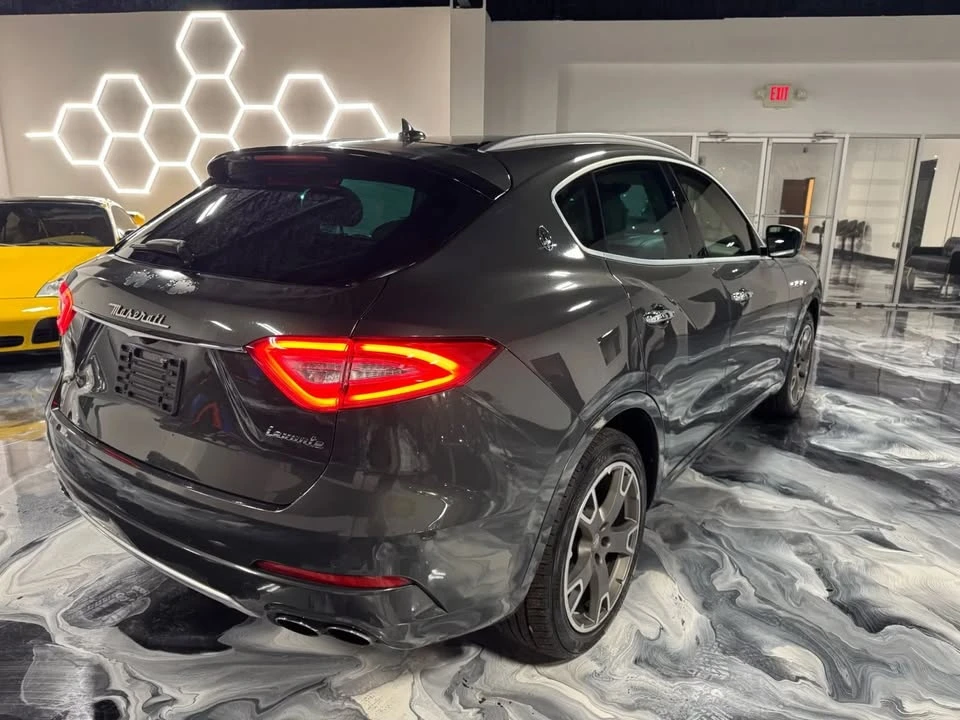 2017 Maserati Levante - Image 7 of 20