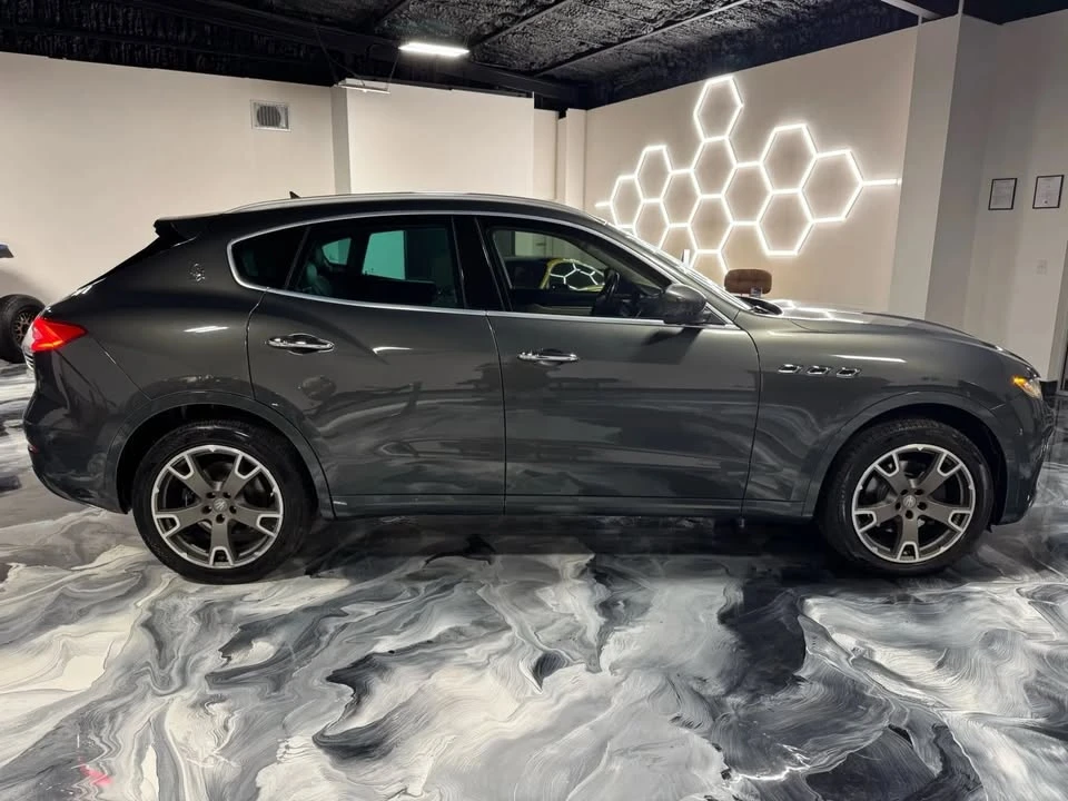 2017 Maserati Levante - Image 8 of 20