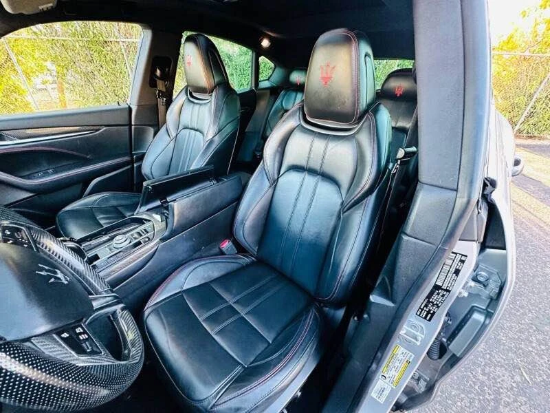 2017 Maserati Levante - Image 5 of 10