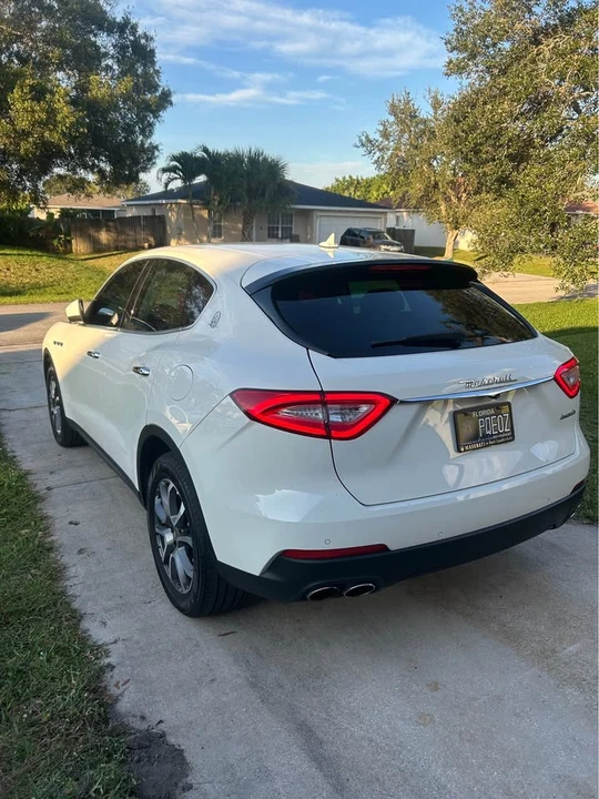 2017 Maserati Levante - Image 6 of 9